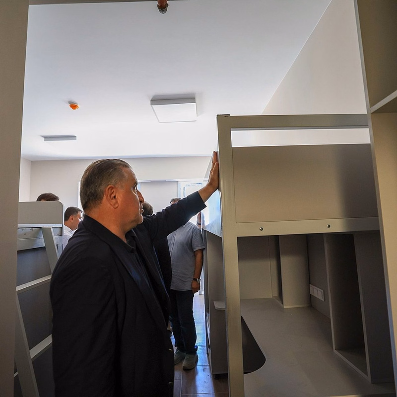 Bakan Osman Aşkın Bak İstanbul'daki yurt inşaatlarını inceledi - Görsel 1