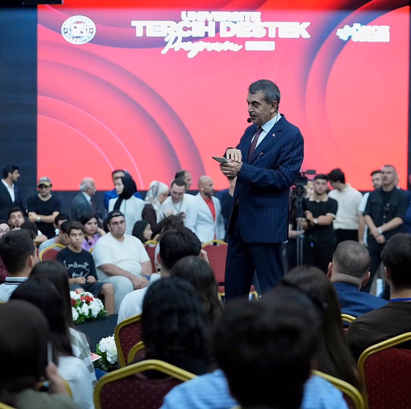 Bakan Yusuf Tekin Gençlerle Tercih Destek Programı'nda Buluştu - Görsel 1