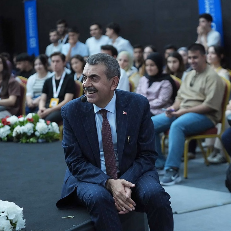 Bakan Yusuf Tekin Gençlerle Tercih Destek Programı'nda Buluştu - Görsel 2
