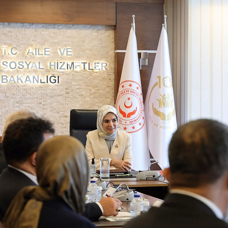 Aile ve Sosyal Hizmetler Bakanlığı'ndan Şehit Yakınları ve Gazilere Destek Mesajı - Görsel 1