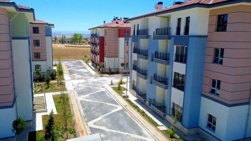 Kütahya Aslanapa'da 122 sosyal konut hak sahiplerine teslim ediliyor - Görsel 3