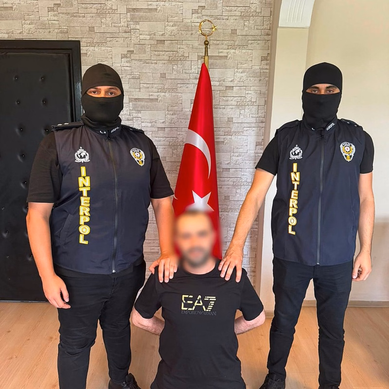 İçişleri Bakanı Mustafa Çiftçi: Kırmızı bültenle aranan iki suç örgütü elebaşı yakalandı - Görsel 1