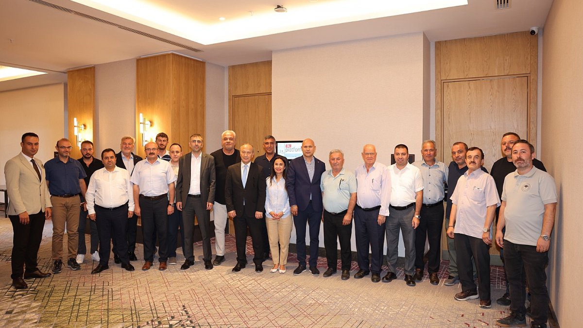 Uşak'ta Tarım ve Hayvancılık Fuarı İçin Hazırlık Toplantısı Düzenlendi