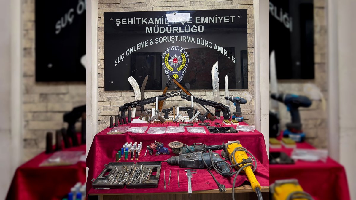 Gaziantep'te Emniyet Operasyonu: Ruhsatsız Silahlar ve Hapis Cezalı Şüpheli Yakalandı