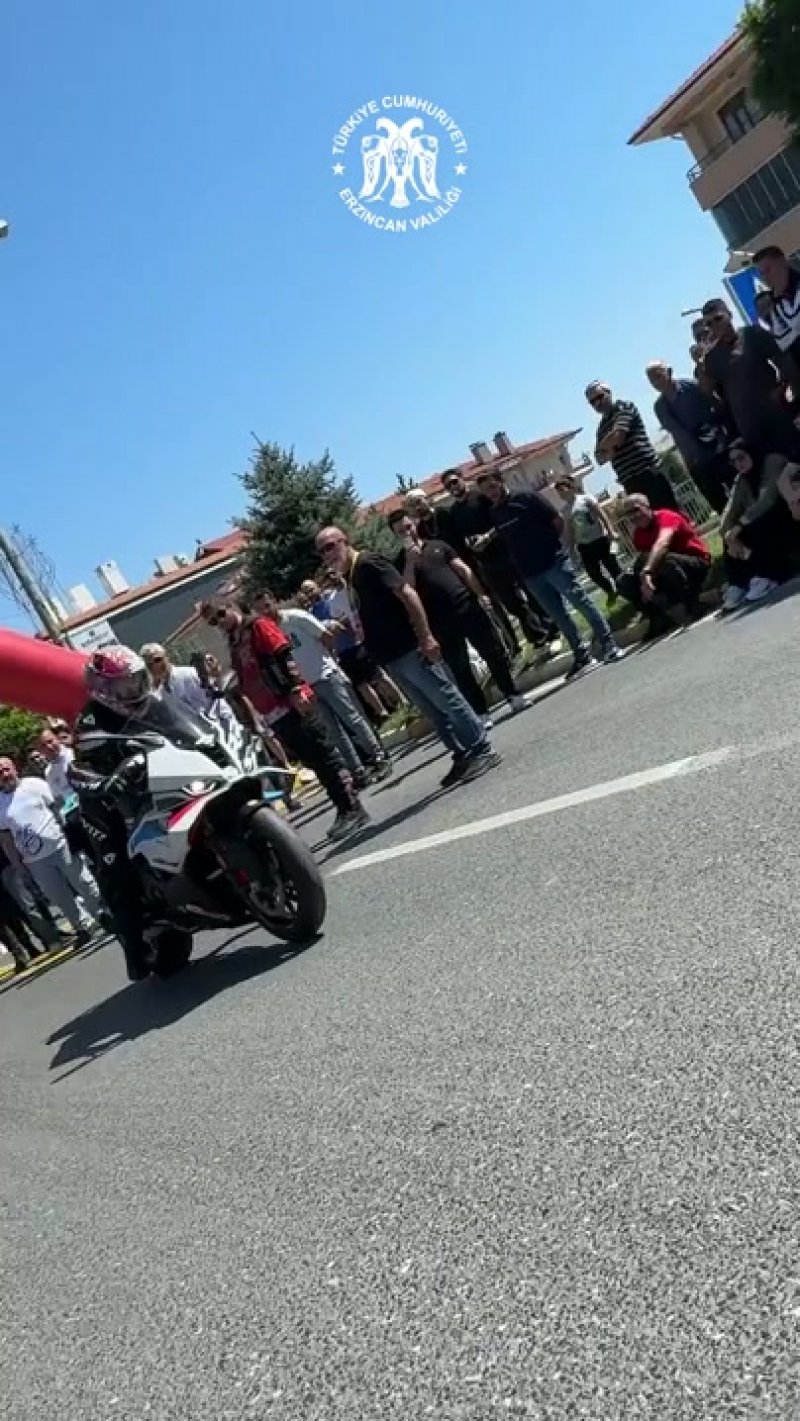 Erzincan'da Ergan Motofest Kapsamında Nefes Kesen Drag Yarışları Düzenlendi - Görsel 3