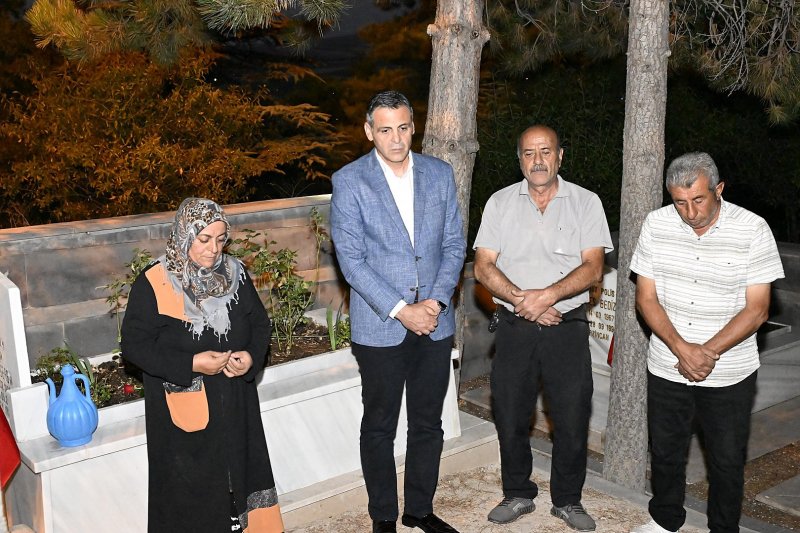 Kayseri İl Emniyet Müdürlüğü'nden Bünyan Şehitliği'ne Vefa Ziyareti - Görsel 3