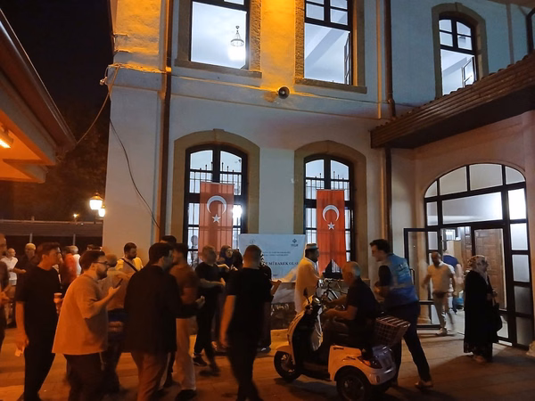Bursa Vakıflar Bölge Müdürlüğü'nden Dört İlde Mevlid Kandili Programı - Görsel 2