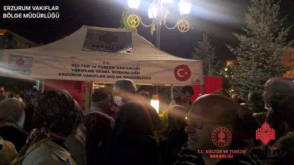 Erzurum'da Mevlit Kandili Dolayısıyla Limonata İkram Edildi - Görsel 4