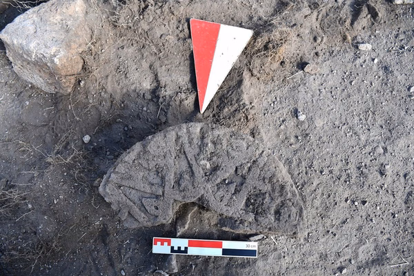 Kars Ani Ören Yeri'nde Kufi Hatlı Hz. Muhammed İsimli Taş Bulundu - Görsel 2