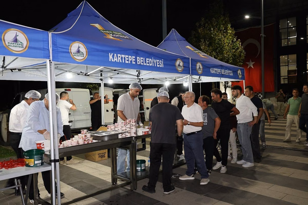 Kartepe Belediyesi'nden Mevlid Kandili'nde Anlamlı İkram - Görsel 2