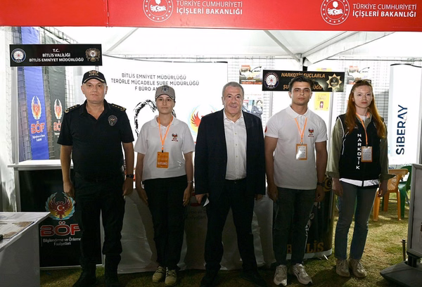 Malazgirt Zaferi'nin 955. Yıl Dönümünde Emniyetten Tematik Çadırlara Ziyaret - Görsel 2