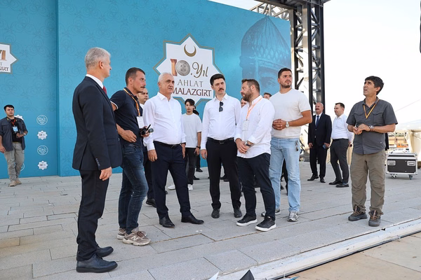 Muş'ta Malazgirt Zaferi Etkinlikleri İçin Hazırlıklar Sürüyor - Görsel 1
