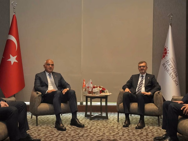 Bakan Ersoy: 1 milyar insan Türk dizilerini izliyor, hedefimiz turizm değeri - Görsel 3