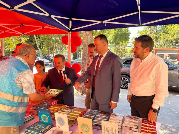 Çumra’da Mevlid-i Nebi Kitap Fuarı Kapılarını Açtı - Görsel 1
