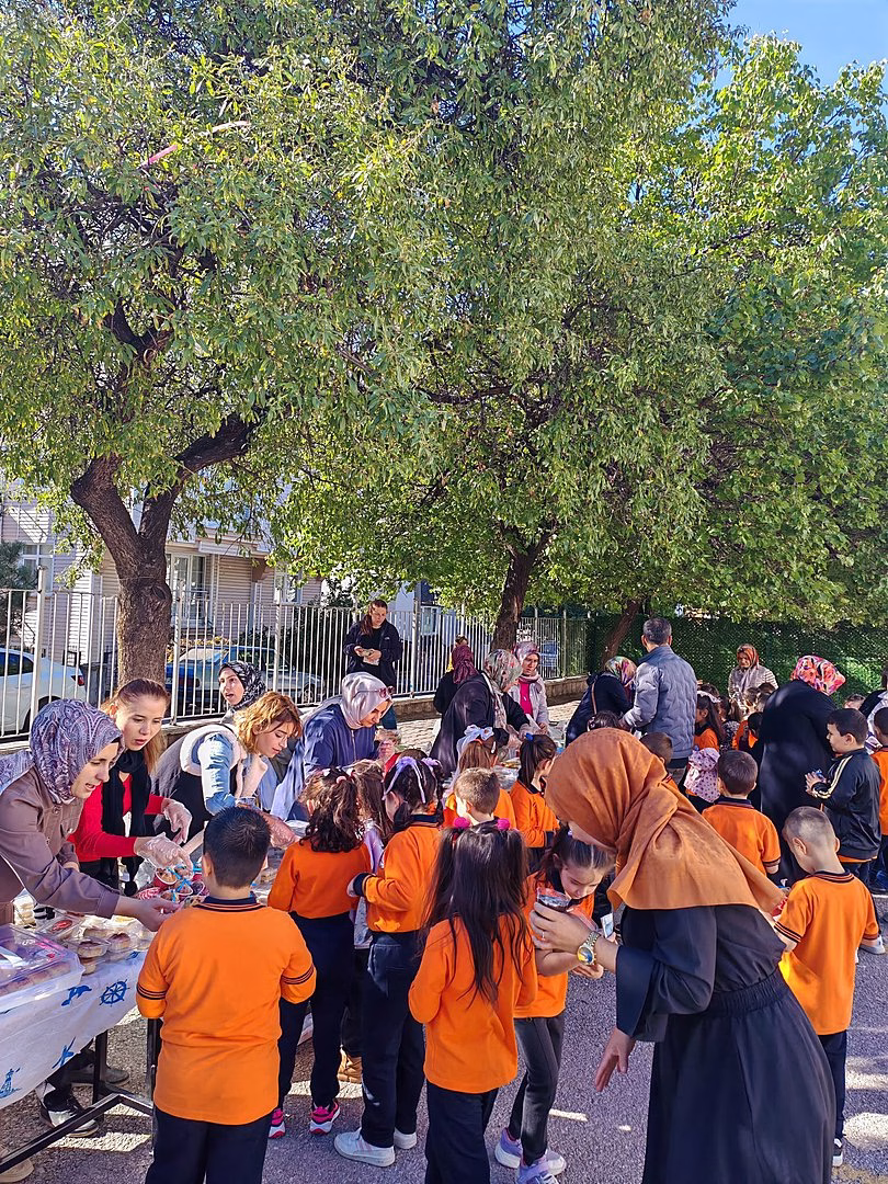 Ankara'da Öğrencilerden Gazze Yararına Anlamlı Kermes